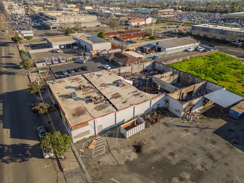 1346 W Main St, Merced, CA for sale - Building Photo - Image 3 of 12