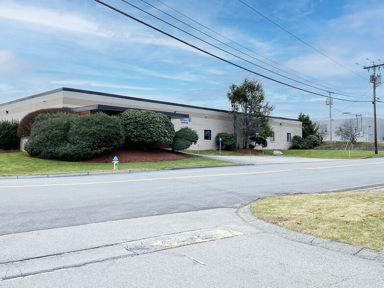 35 Progress Ave, Nashua, NH à vendre - Photo du bâtiment - Image 1 de 1