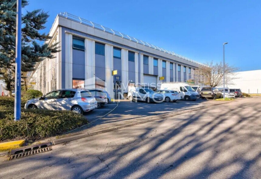 Flex in Aulnay-sous-Bois for lease - Building Photo - Image 2 of 9