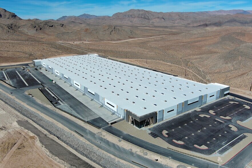 9600 Wesley D Adams Ave, Las Vegas, NV à louer - Photo du bâtiment - Image 2 de 3