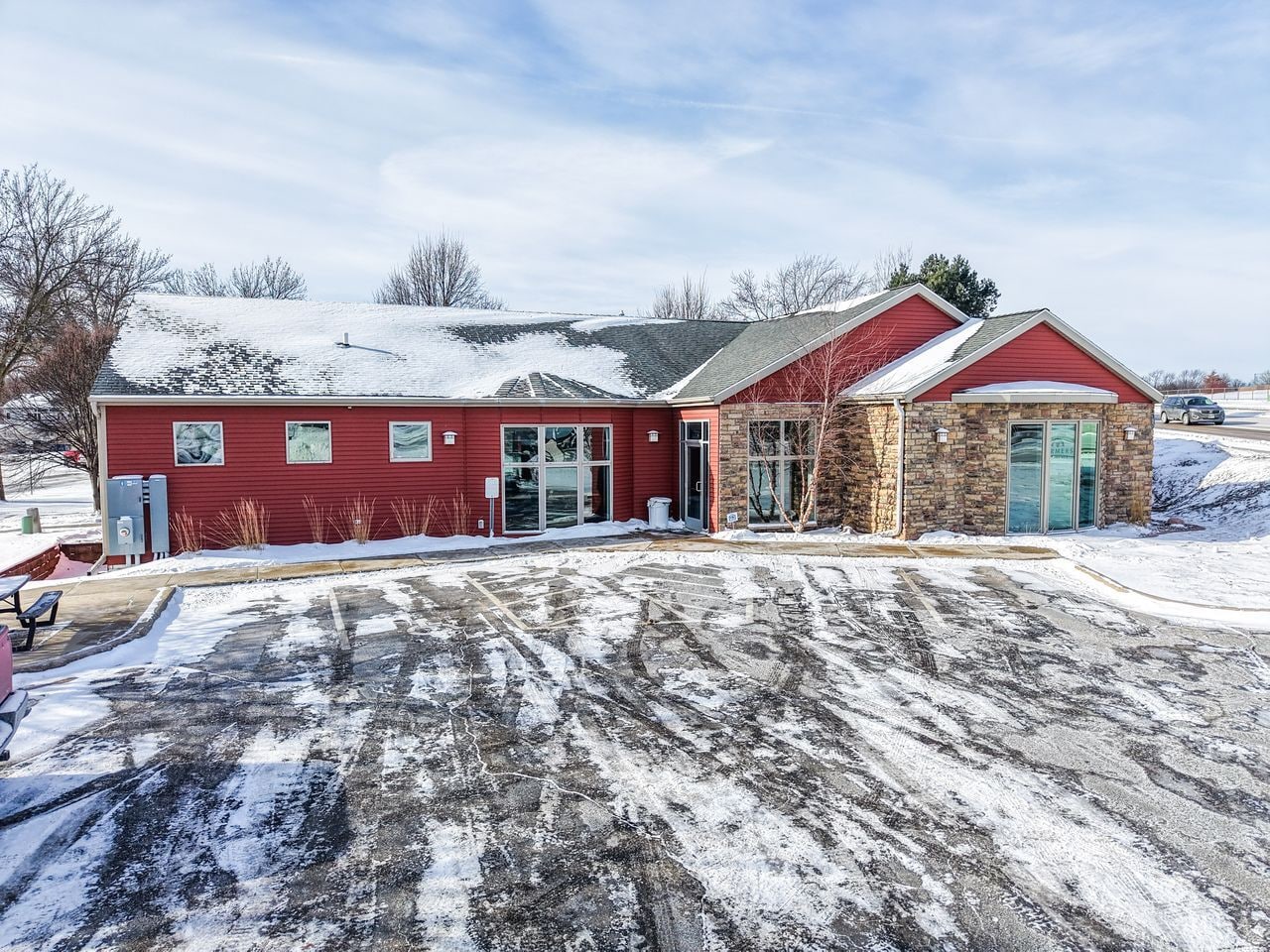 3625 10th Ln NW, Rochester, MN for sale Primary Photo- Image 1 of 21