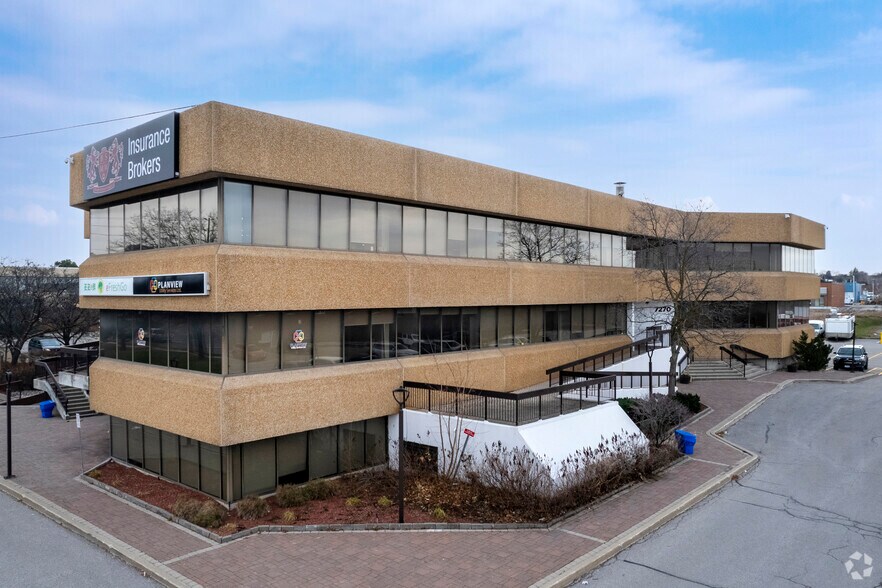 7270 Woodbine Ave, Markham, ON à louer - Photo du bâtiment - Image 3 de 5