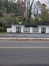 3348-3352 Commonwealth Ave, Charlotte, NC for lease Building Photo- Image 1 of 5