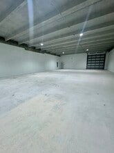 4005-4015 NW 79th Ave, Miami, FL à louer Photo intérieure- Image 2 de 5
