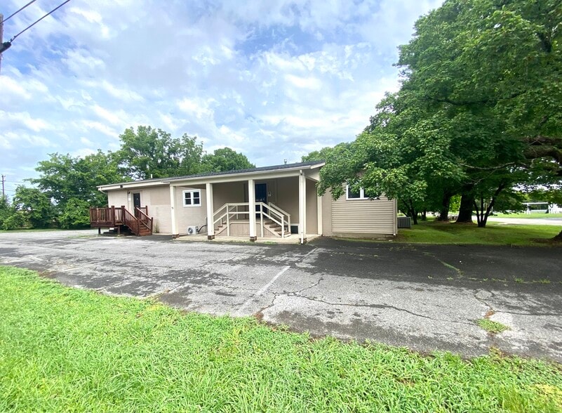 78 Ash St, Calvert City, KY for sale - Building Photo - Image 2 of 36