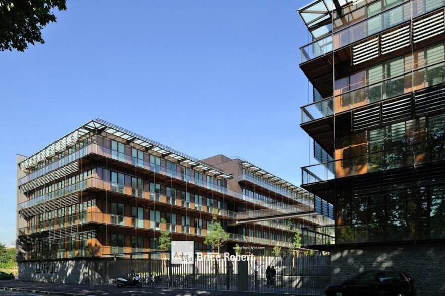 Bureau dans Lyon à louer - Photo du bâtiment - Image 1 de 10