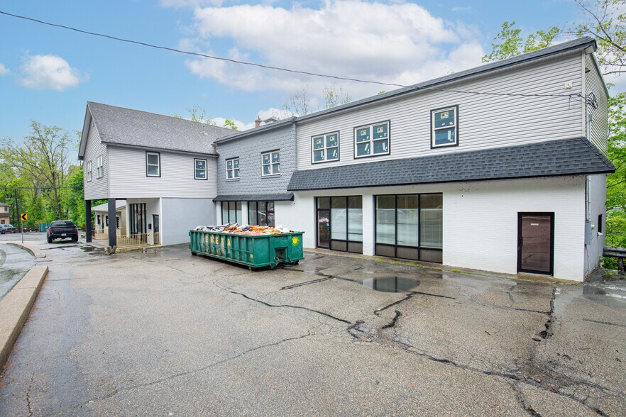 15 Hamburg Tpke, Bloomingdale, NJ à vendre - Photo du bâtiment - Image 2 de 26
