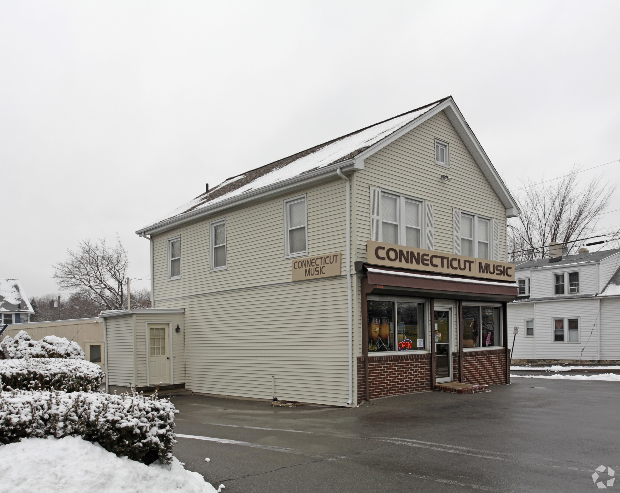 592 Newfield Ave, Stamford, CT for lease Primary Photo- Image 1 of 3