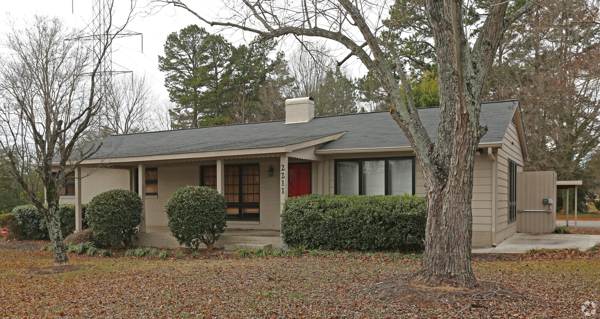 2211 Eastchester Dr, High Point, NC for sale Primary Photo- Image 1 of 6