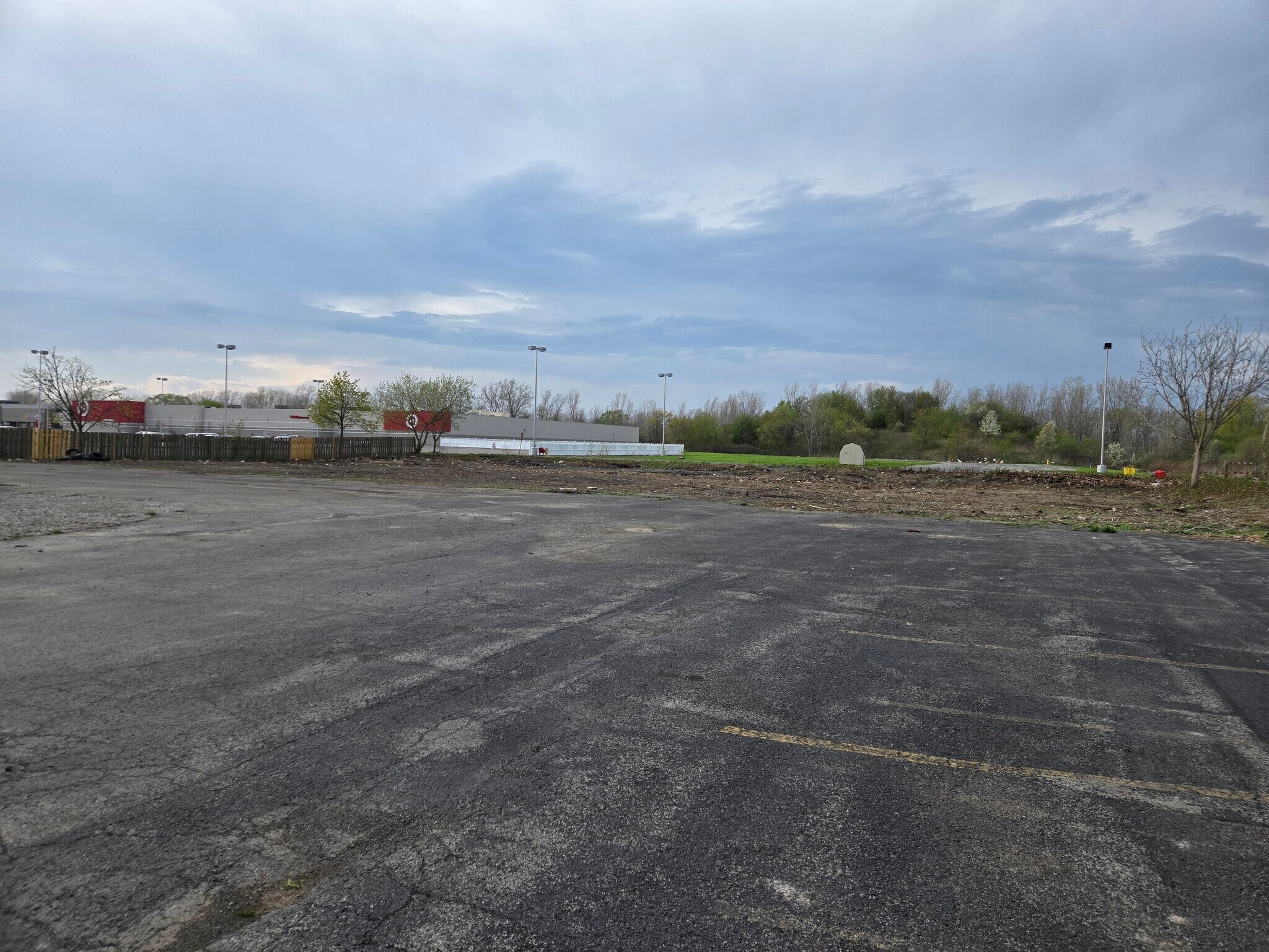 7560 Niagara Falls Blvd, Niagara Falls, NY à louer Photo du bâtiment- Image 1 de 6