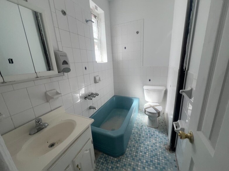 5017 Avenue D, Brooklyn, NY for sale - Commercial Listing Video - Image 2 of 19