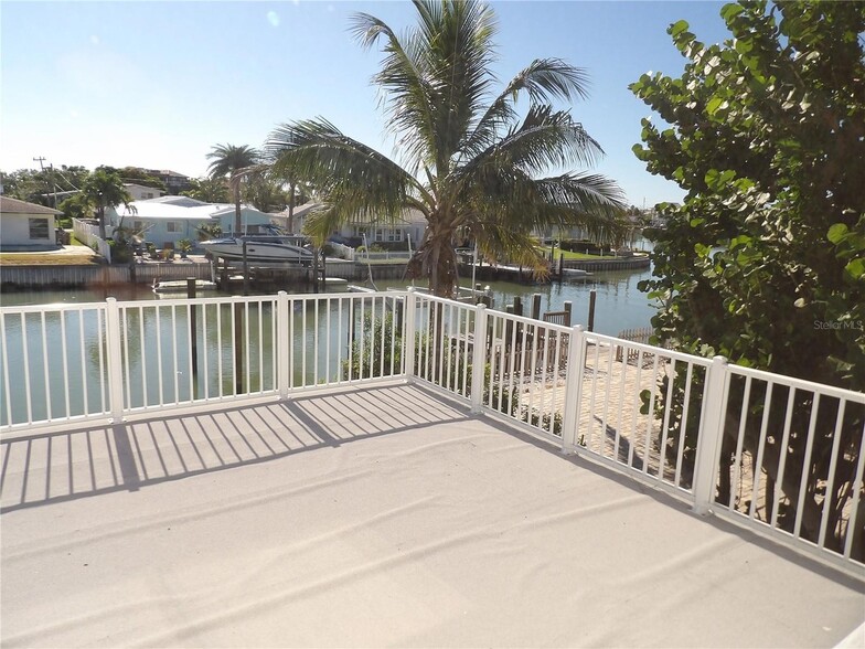 497 Normandy Rd, Madeira Beach, FL for sale - Building Photo - Image 2 of 3