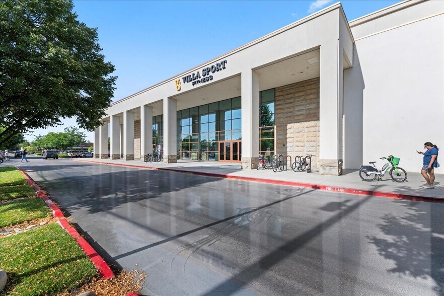 801 E Parkcenter Blvd, Boise, ID à vendre - Photo du bâtiment - Image 2 de 38