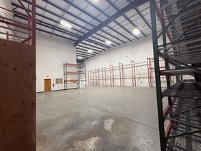 11316 Boggy Creek Rd, Orlando, FL for lease Interior Photo- Image 2 of 4