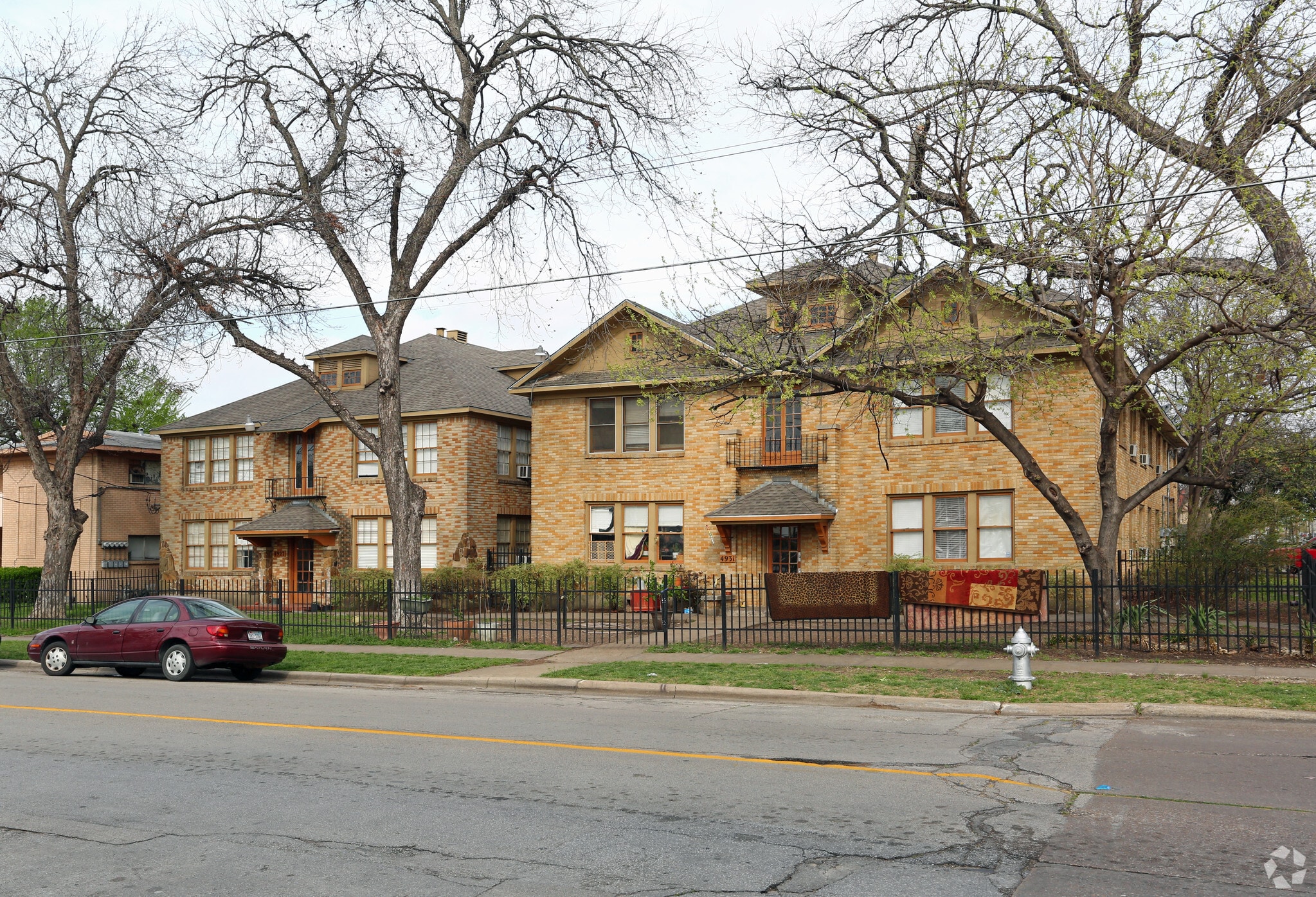 4927-4931 Bryan St, Dallas, TX for sale Primary Photo- Image 1 of 4