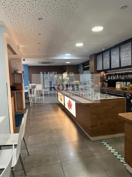 Retail in Levallois-Perret for lease - Interior Photo - Image 2 of 6