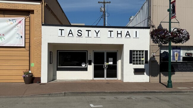More details for 123 Front Ave NW, Castle Rock, WA - Retail for Sale