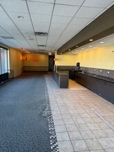 4790 S Hagadorn Rd, East Lansing, MI à louer Photo intérieure- Image 1 de 7