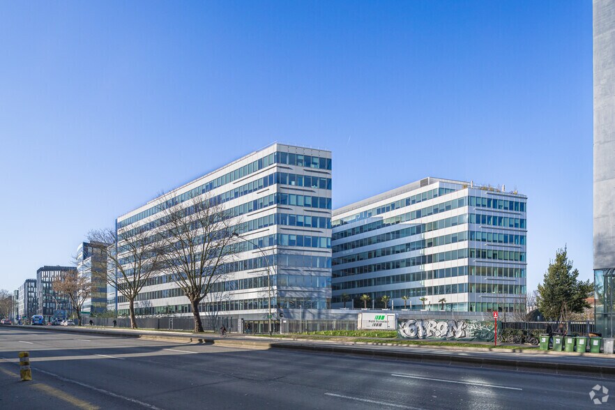 10 Avenue Aristide Briand, Bagneux à louer - Photo du bâtiment - Image 2 de 3