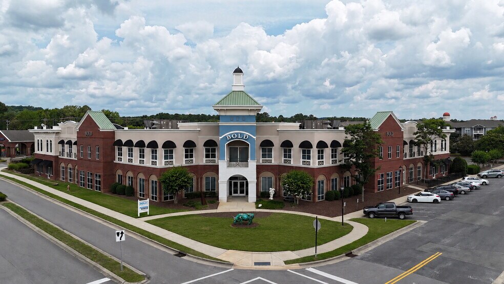 50101 Governors Dr, Chapel Hill, NC à louer - Photo du bâtiment - Image 3 de 44