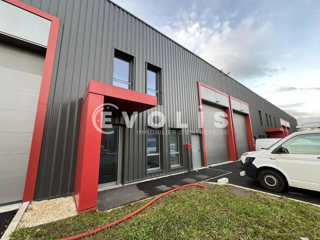 Flex in Chassieu for lease Building Photo- Image 1 of 15