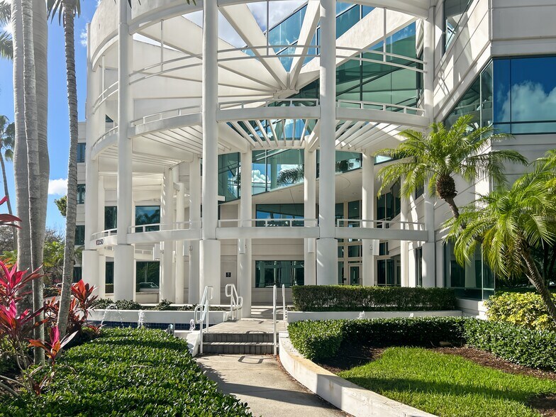 3350 SW 148th Ave, Miramar, FL à louer - Photo du bâtiment - Image 3 de 3