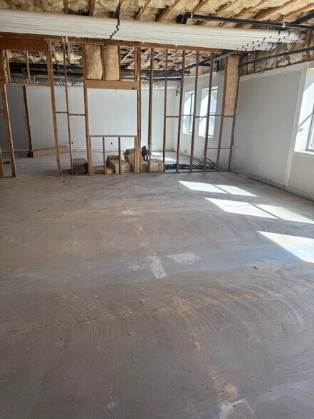 502 S State St, Orem, UT à louer - Photo du bâtiment - Image 3 de 8