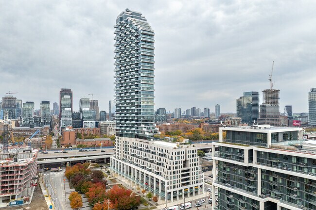 Plus de détails pour 190 Queens Quay E, Toronto, ON - Bureau/Commerce de détail à louer