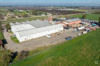 5621 W McKenzie Ave, Fresno, CA - Aerial  map view