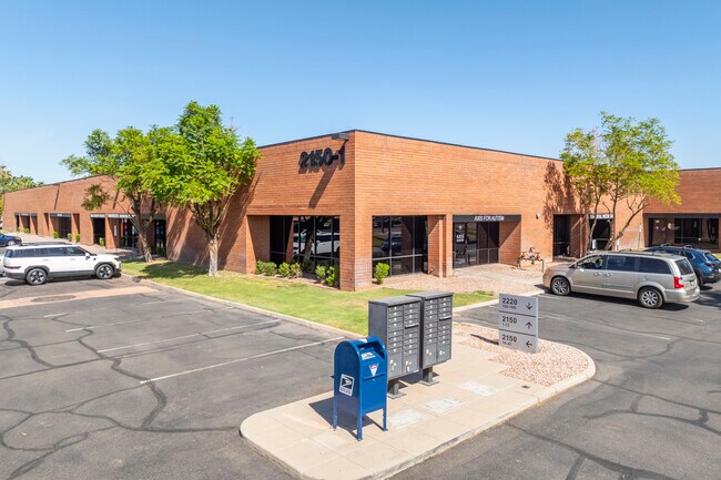 Plus de détails pour 2150 S Country Club Dr, Mesa, AZ - Bureau à louer