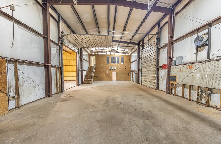 6510 E County Road 6700, Lubbock, TX à louer - Photo du bâtiment - Image 2 de 25
