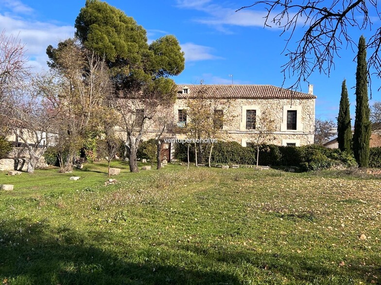 Palacete Nuevo Baztán portfolio of 2 properties for sale on LoopNet.ca - Building Photo - Image 2 of 36