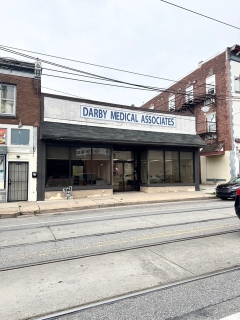 869 Main St, Darby, PA for lease Interior Photo- Image 1 of 37