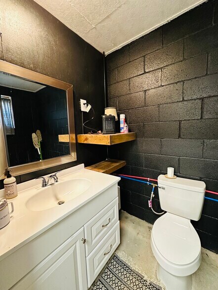 2122 Walker Tanner Rd, Union City, TN à vendre - Photo intérieure - Image 2 de 10