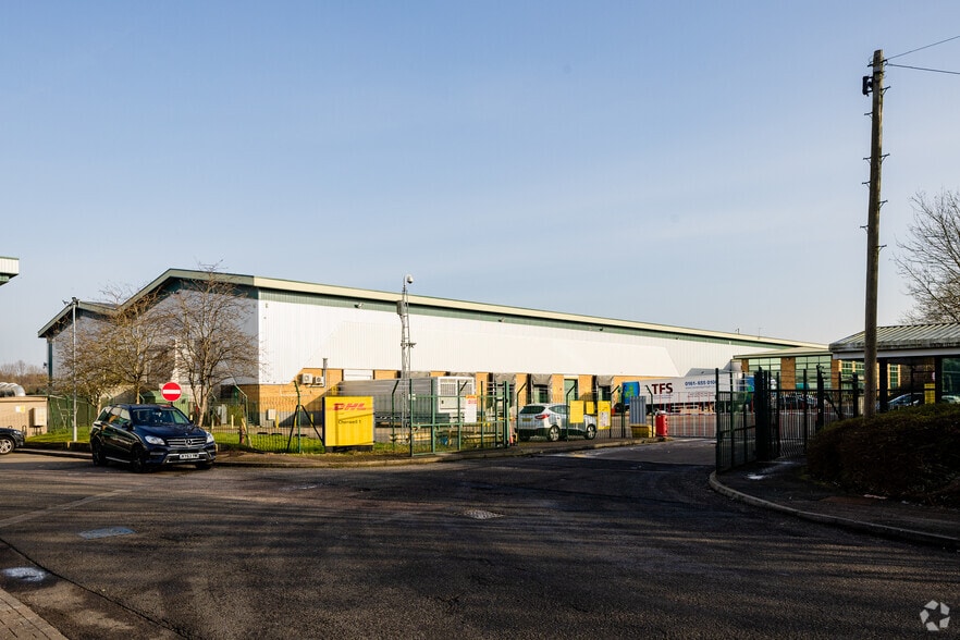 1 Middleton Close, Banbury à louer - Photo du bâtiment - Image 2 de 2