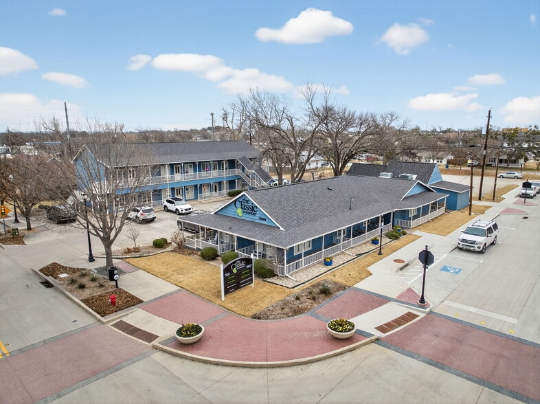 504 N Oak St, Roanoke, TX for sale - Building Photo - Image 3 of 6