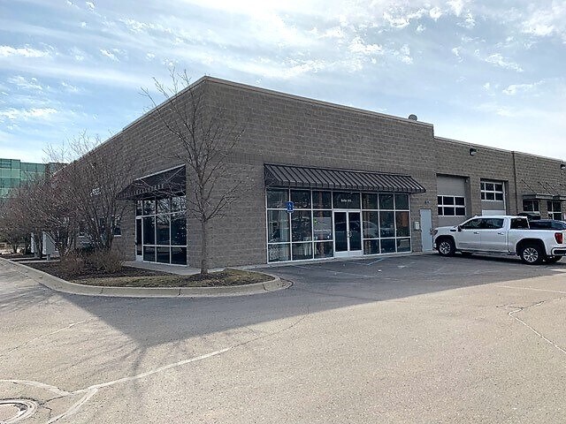 28525 Beck Rd, Wixom, MI for lease - Building Photo - Image 1 of 8