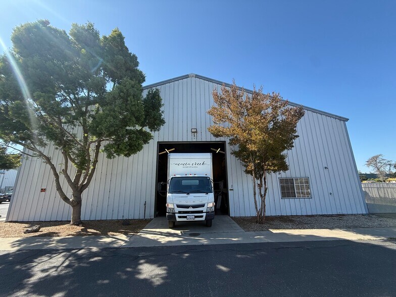202 Tank Farm Rd, San Luis Obispo, CA à louer - Photo du bâtiment - Image 2 de 2