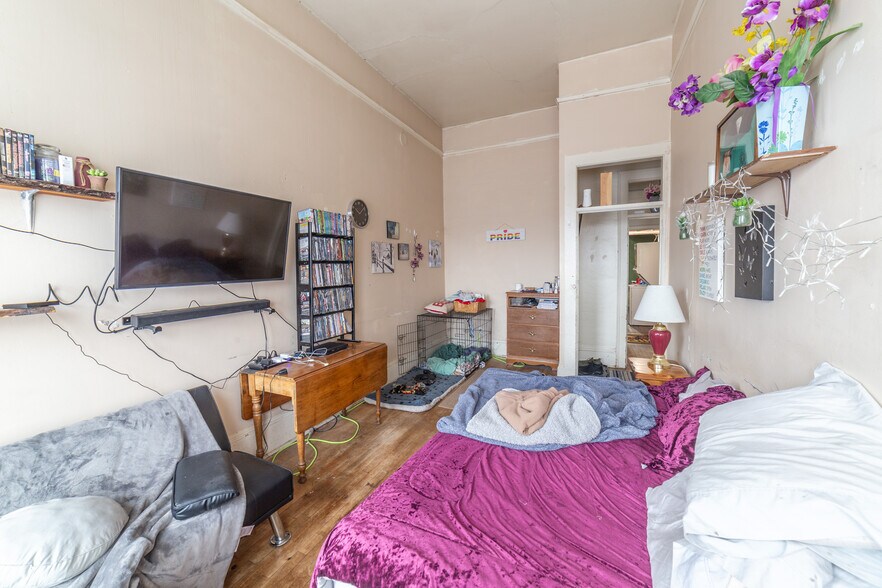 113 E Cook St, Portage, WI for sale - Building Photo - Image 2 of 31