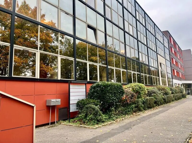 Office in Rouen for lease Building Photo- Image 1 of 4