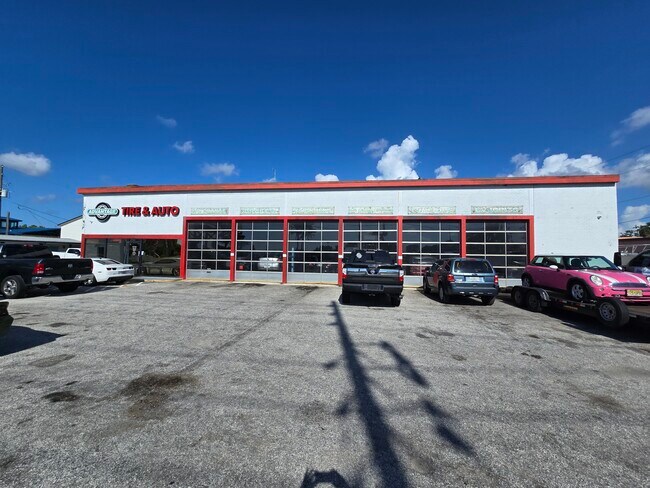 Plus de détails pour 1137 US Highway 19, Holiday, FL - Commerce de détail à vendre