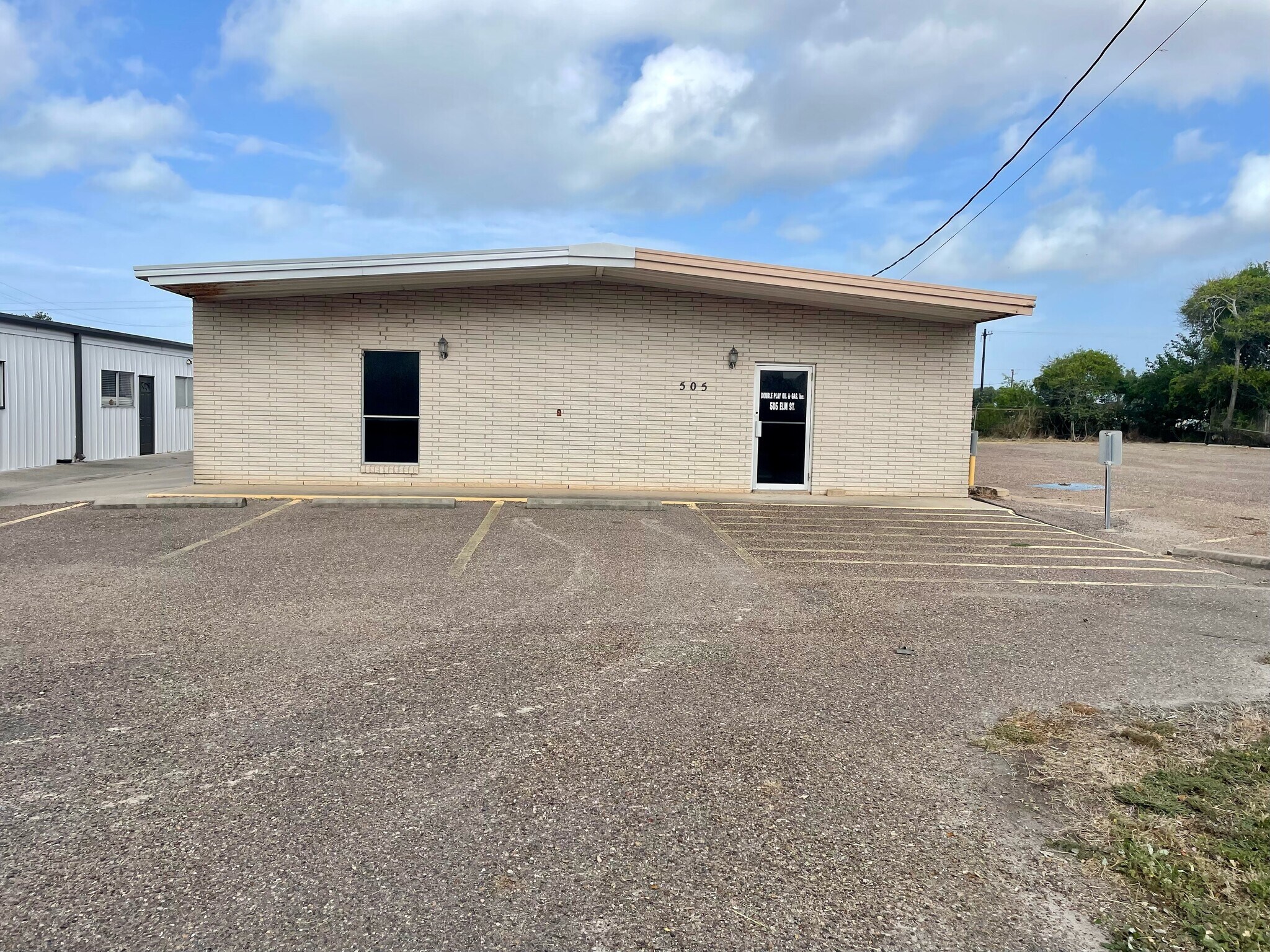 505 Elm St, Portland, TX à louer Photo du bâtiment- Image 1 de 8