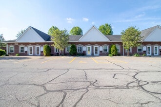2801-2829 WEHRLE Dr, Williamsville, NY for lease Building Photo- Image 1 of 36
