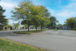 Plus de détails pour 1733-1749 Highwood Rd, Pontiac, MI - Industriel à louer