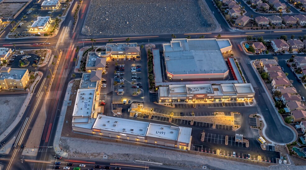 6485 N Durango Dr, Las Vegas, NV à louer - Photo principale - Image 1 de 2