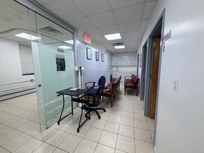 128-138 Mott St, New York, NY à louer Photo intérieure- Image 2 de 9