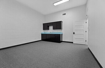 2008 W Dorothea Ave, Visalia, CA à louer Photo intérieure- Image 1 de 2