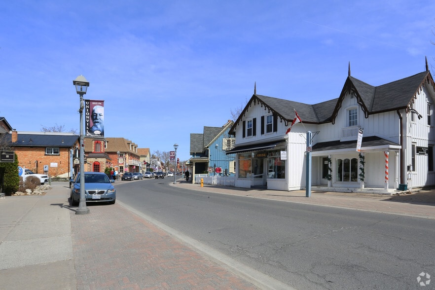 178 Main St, Markham, ON à louer - Photo du bâtiment - Image 3 de 6