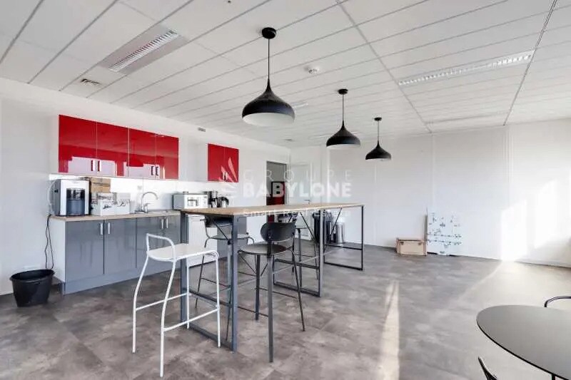 20 Ter Rue De Bezons, Courbevoie à louer - Photo intérieure - Image 3 de 18