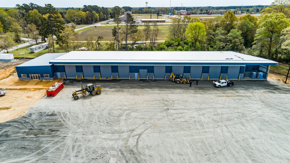 249 W Fairfield Rd, Dillon, SC for lease - Building Photo - Image 3 of 3